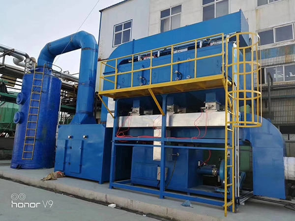 隆鑫環(huán)保在上海某電鍍廠設(shè)計(jì)廢氣處理設(shè)備